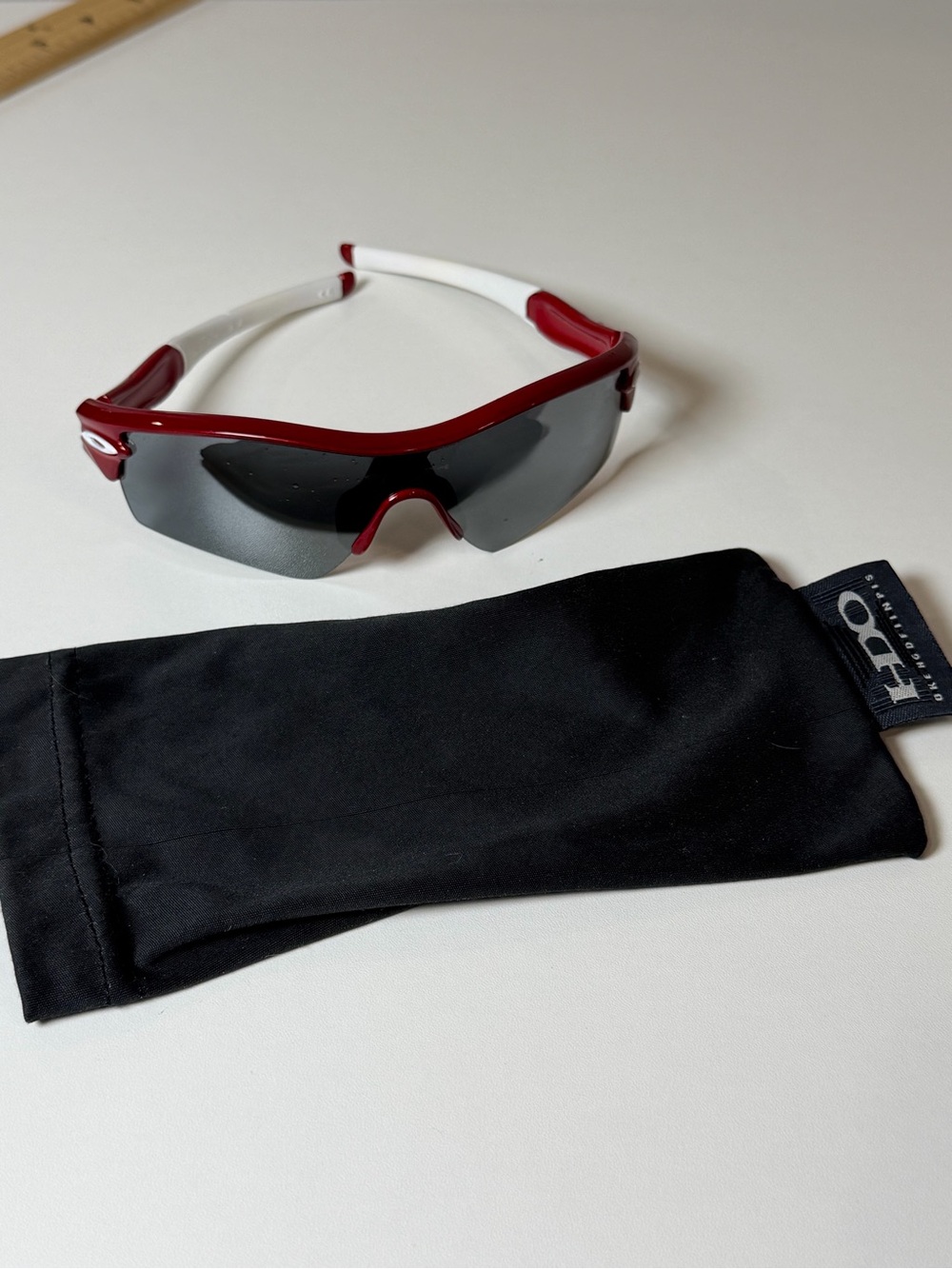 OAKLEY RADAR RANGE TEAM RED W/ BLACK IRIDIUM STRAIGHT STEM SUNGLASSES AUTHENTIC